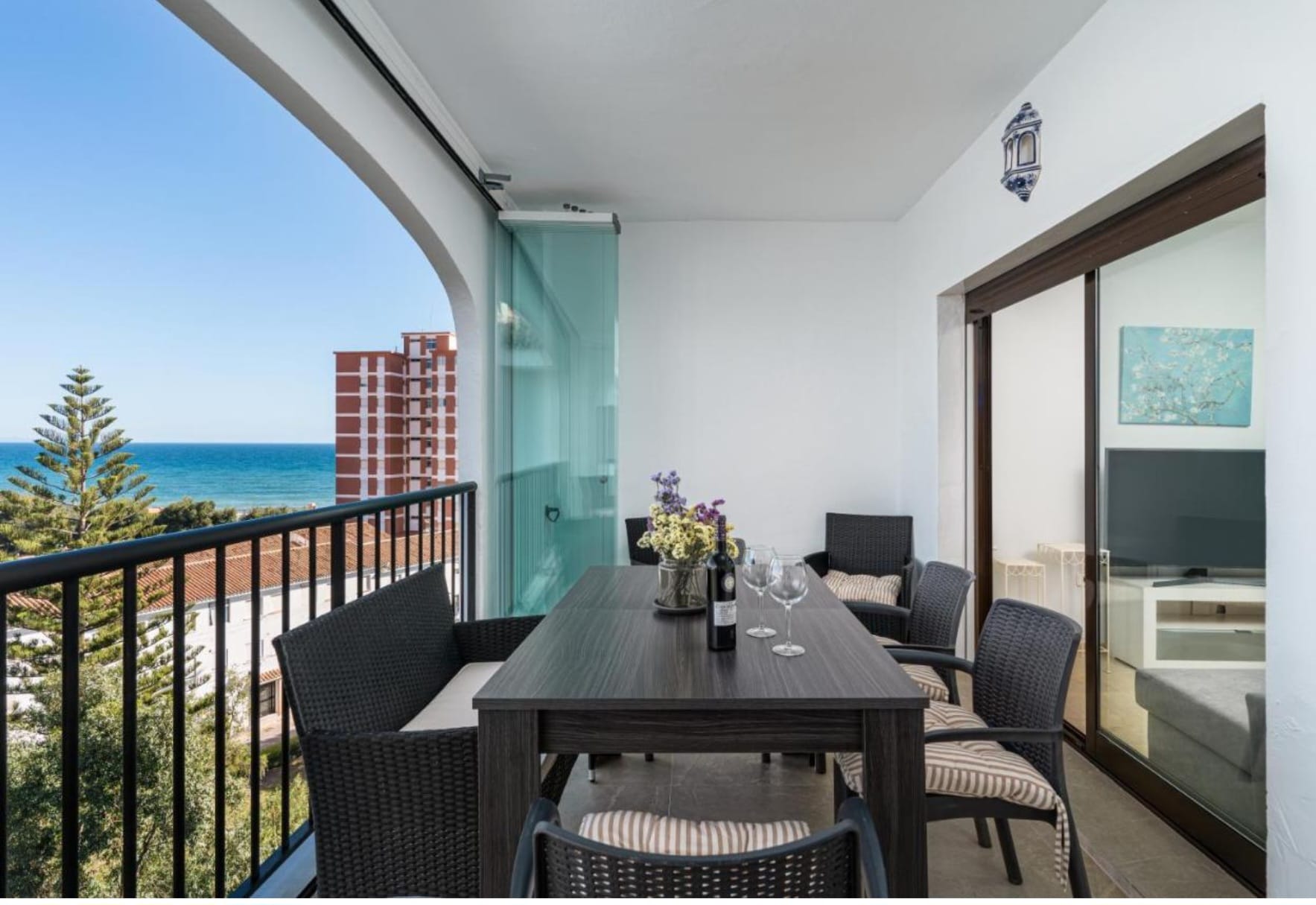 Private terrace with sea views in Marina de la Duquesa beach apartment